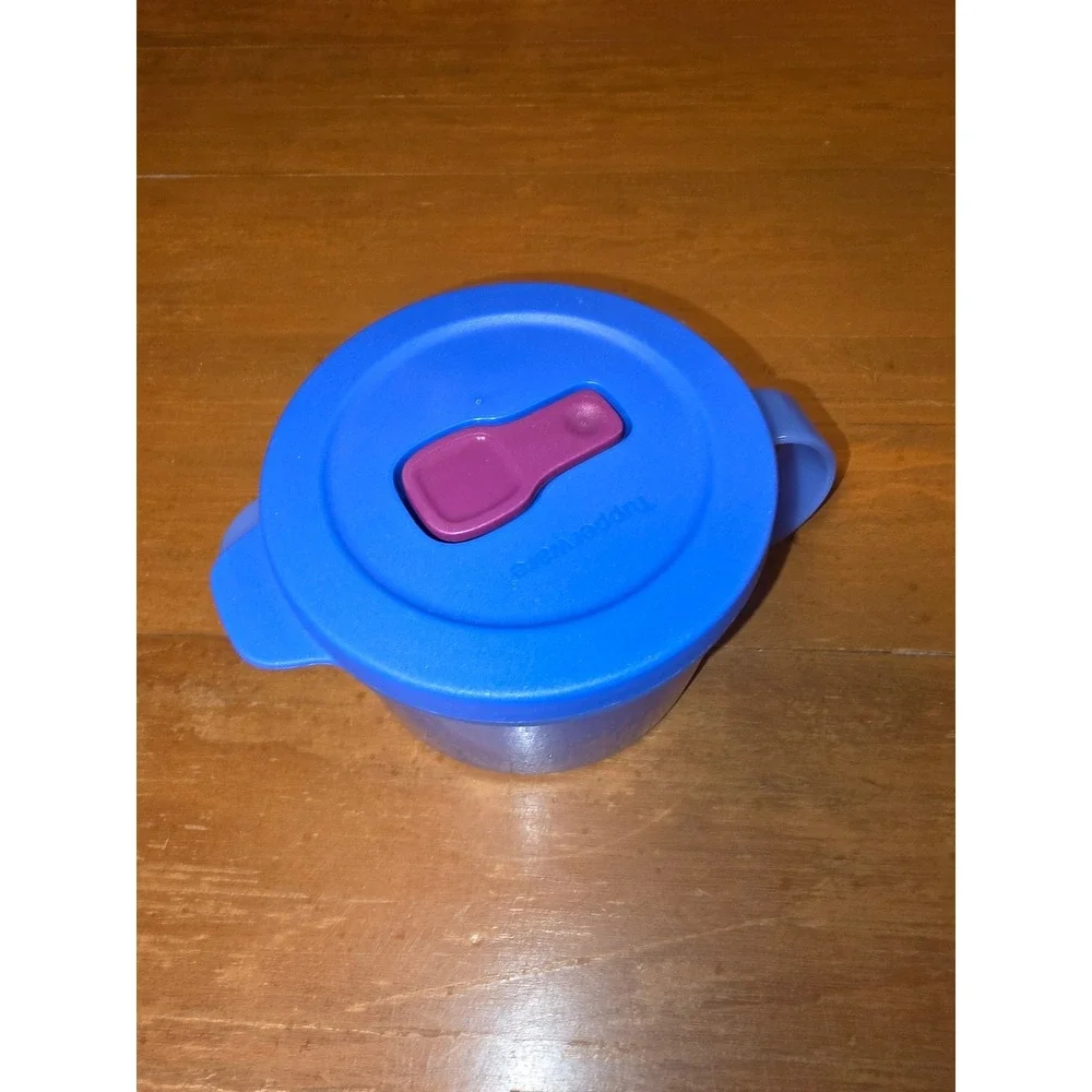 Tupperware CrystalWave Blue Microwave Soup Mug 16oz with Pink Vent Lid 5267A-4